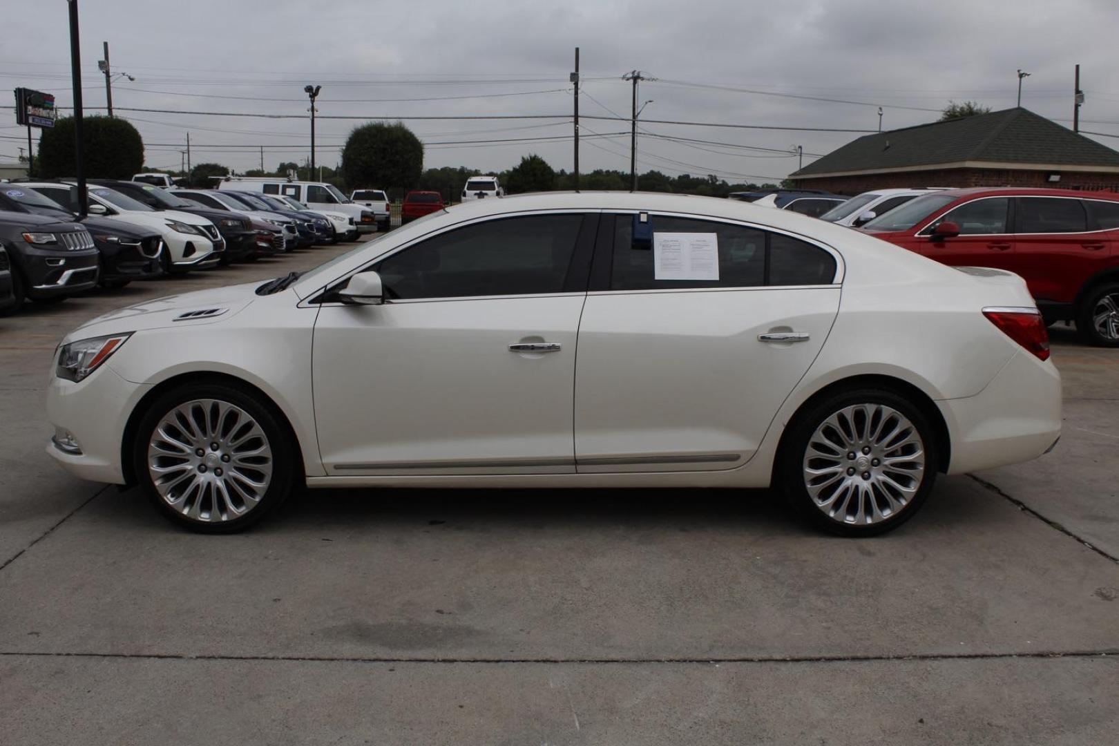 2014 WHITE Buick LaCrosse Premium Package 2, w/Leather (1G4GF5G35EF) with an 3.6L V6 DOHC 24V FFV engine, 6-Speed Automatic transmission, located at 2401 E Main St., Grand Prairie, TX, 75050, (972) 262-4440, 32.748981, -96.969643 - Photo#2