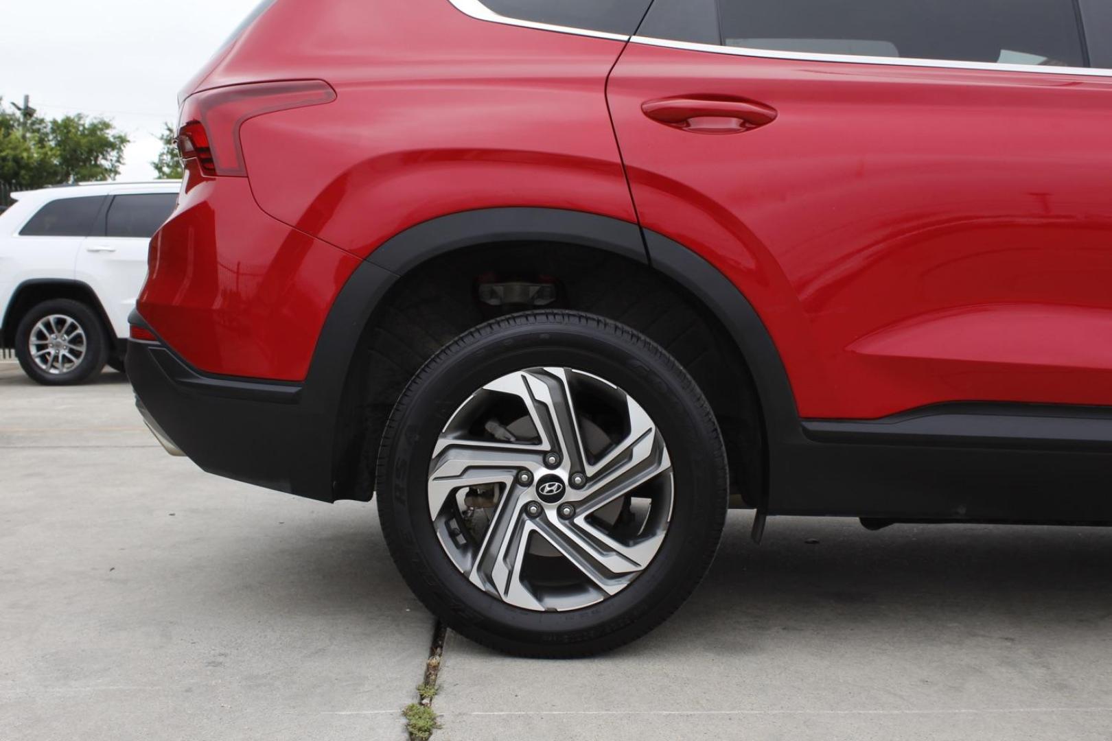 2021 RED Hyundai Santa Fe SE AWD (5NMS1DAJ0MH) with an 2.5L L4 DOHC 16V engine, 6-Speed Automatic transmission, located at 2401 E Main St., Grand Prairie, TX, 75050, (972) 262-4440, 32.748981, -96.969643 - Photo#14