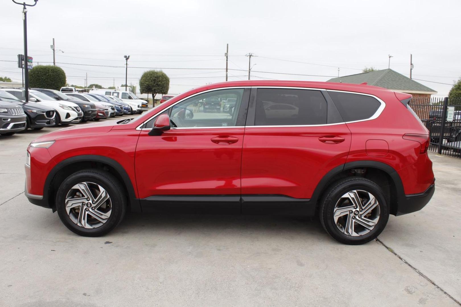 2021 RED Hyundai Santa Fe SE AWD (5NMS1DAJ0MH) with an 2.5L L4 DOHC 16V engine, 6-Speed Automatic transmission, located at 2401 E Main St., Grand Prairie, TX, 75050, (972) 262-4440, 32.748981, -96.969643 - Photo#2