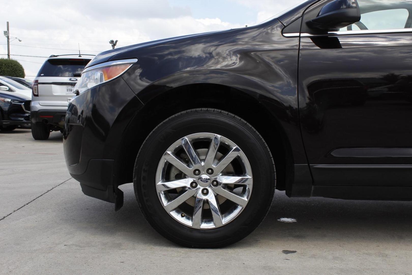 2014 Brown Ford Edge Limited FWD (2FMDK3KC5EB) with an 3.5L V6 DOHC 24V engine, 6-Speed Automatic transmission, located at 2401 E Main St., Grand Prairie, TX, 75050, (972) 262-4440, 32.748981, -96.969643 - Photo#13