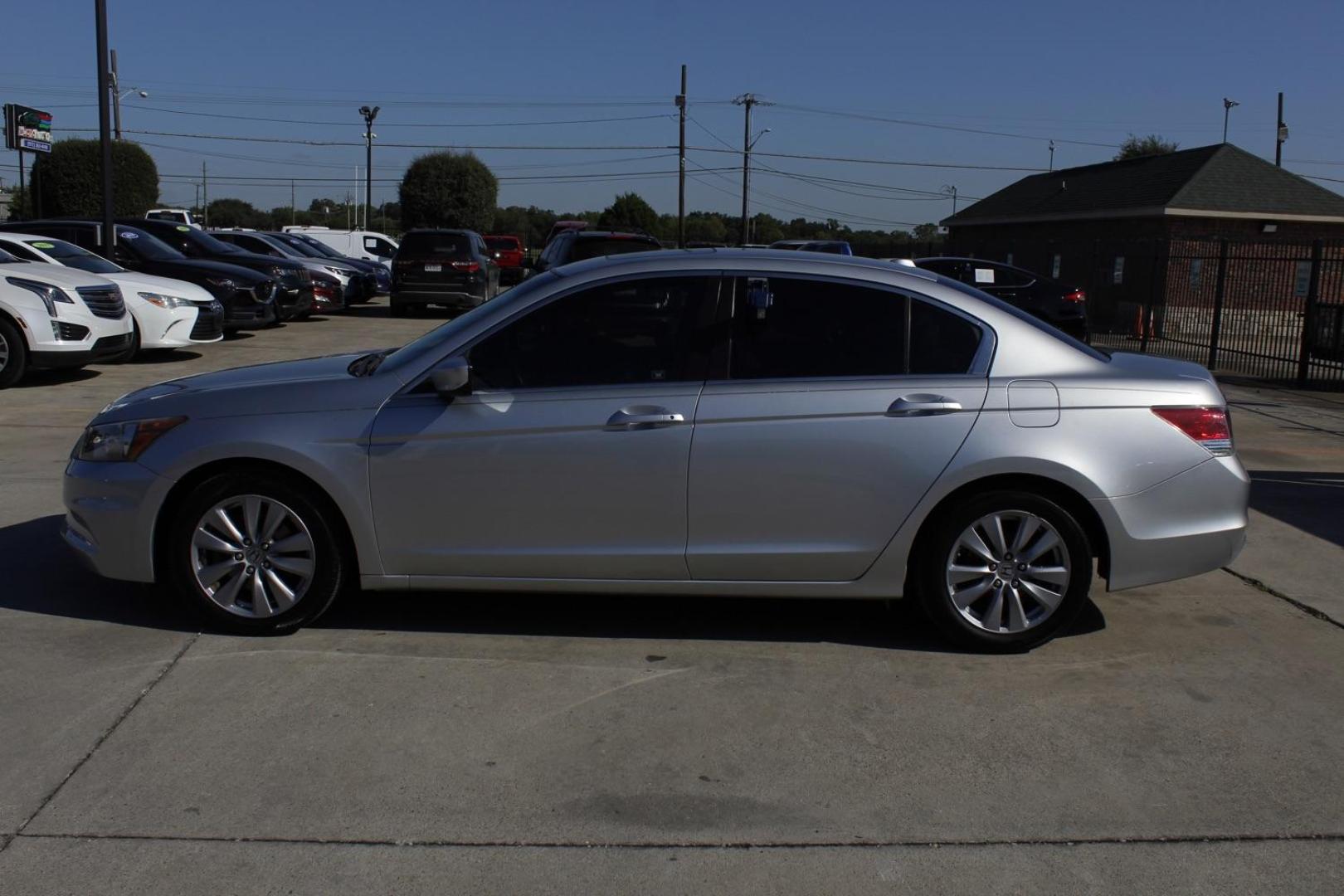 2012 silver Honda Accord EX-L Sedan AT (1HGCP2F81CA) with an 2.4L L4 DOHC 16V engine, 5-Speed Automatic transmission, located at 2401 E Main St., Grand Prairie, TX, 75050, (972) 262-4440, 32.748981, -96.969643 - Photo#2