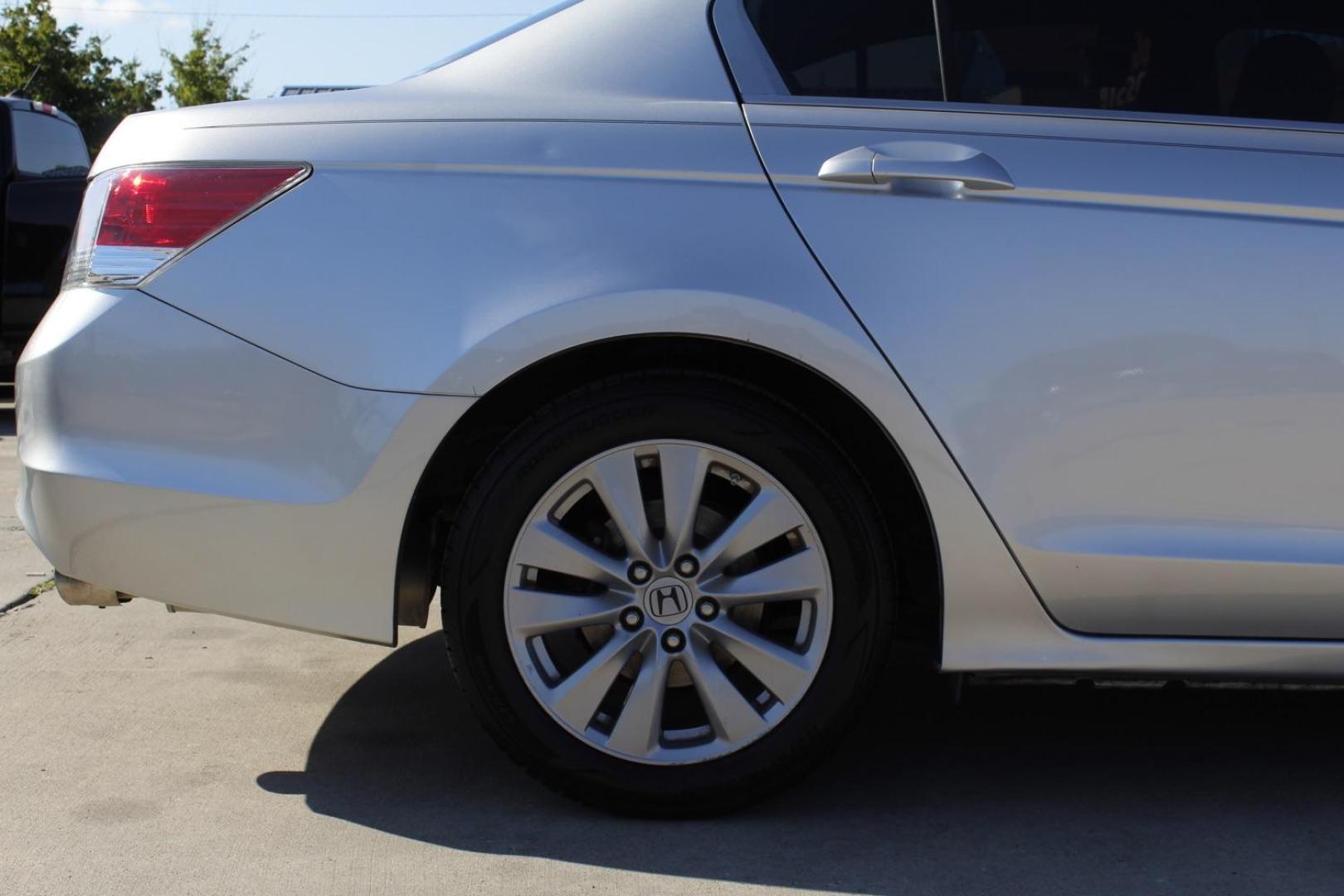 2012 silver Honda Accord EX-L Sedan AT (1HGCP2F81CA) with an 2.4L L4 DOHC 16V engine, 5-Speed Automatic transmission, located at 2401 E Main St., Grand Prairie, TX, 75050, (972) 262-4440, 32.748981, -96.969643 - Photo#6