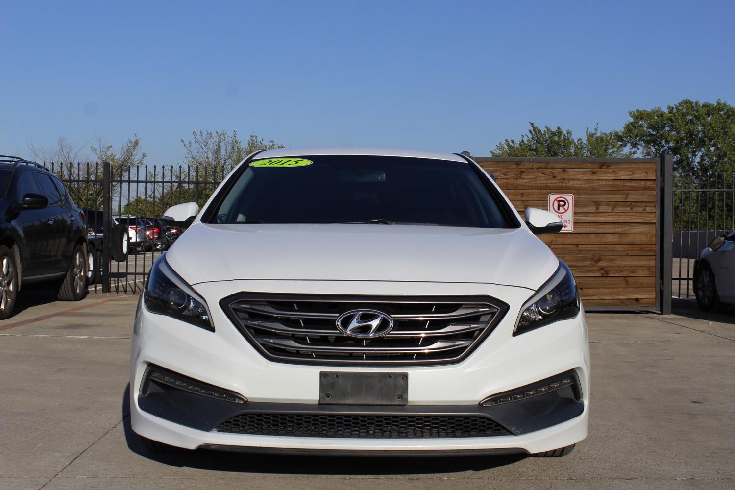 photo of 2015 Hyundai Sonata Sport