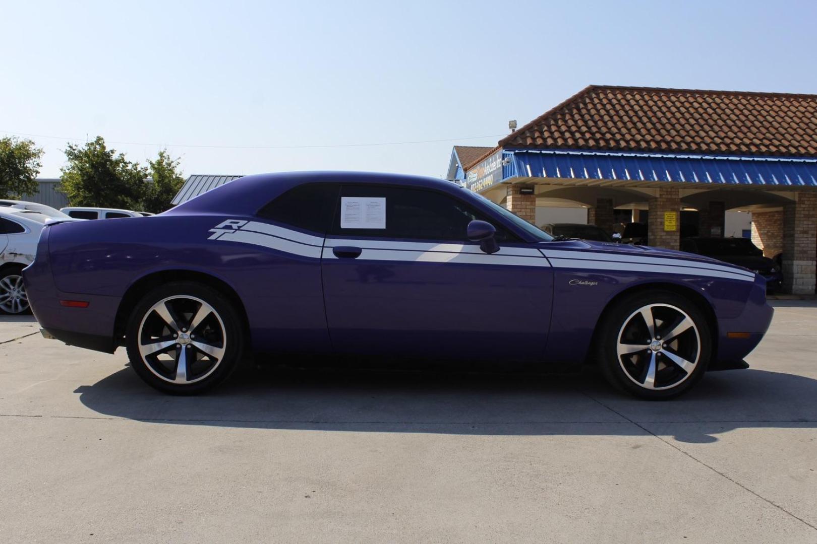 2014 PURPLE Dodge Challenger R/T (2C3CDYBT9EH) with an 5.7L V8 OHV 16V engine, 6-Speed Manual transmission, located at 2401 E Main St., Grand Prairie, TX, 75050, (972) 262-4440, 32.748981, -96.969643 - Photo#9