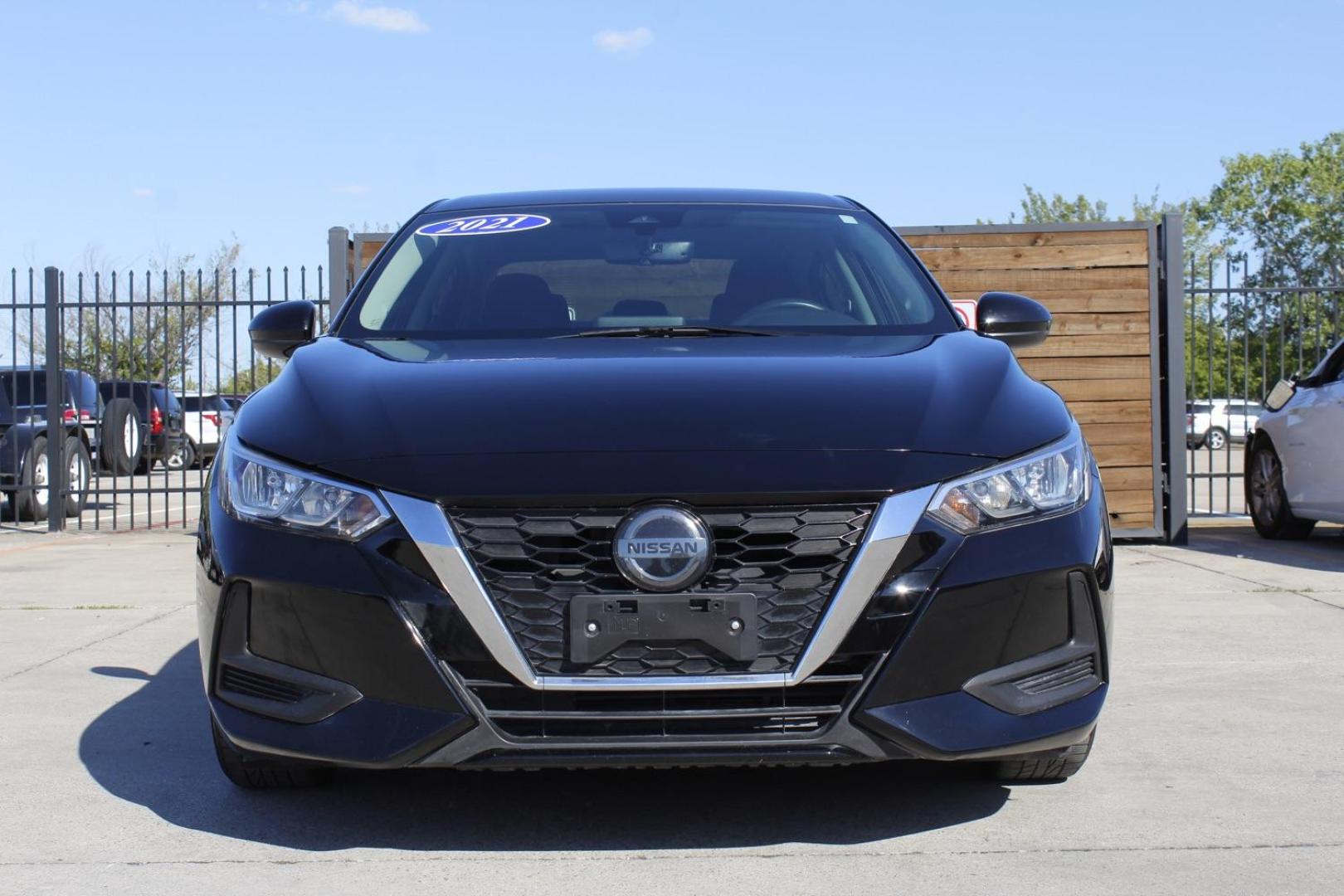 2021 BLACK Nissan Sentra SV (3N1AB8CVXMY) with an 1.8L L4 SFI DOHC 16V engine, Continuously Variable Transmission transmission, located at 2401 E Main St., Grand Prairie, TX, 75050, (972) 262-4440, 32.748981, -96.969643 - Photo#0