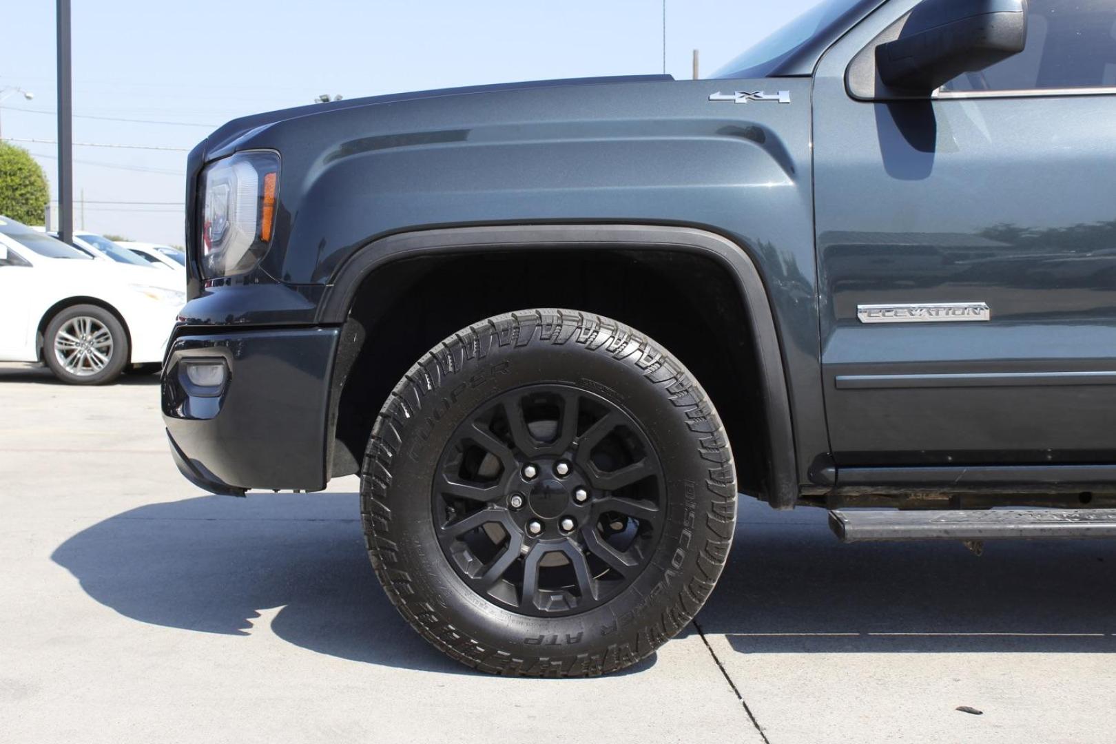 2017 gray GMC Sierra 1500 Base Double Cab 4WD (1GTV2LEC3HZ) with an 5.3L V8 OHV 16V engine, 6-Speed Automatic transmission, located at 2401 E Main St., Grand Prairie, TX, 75050, (972) 262-4440, 32.748981, -96.969643 - Photo#3