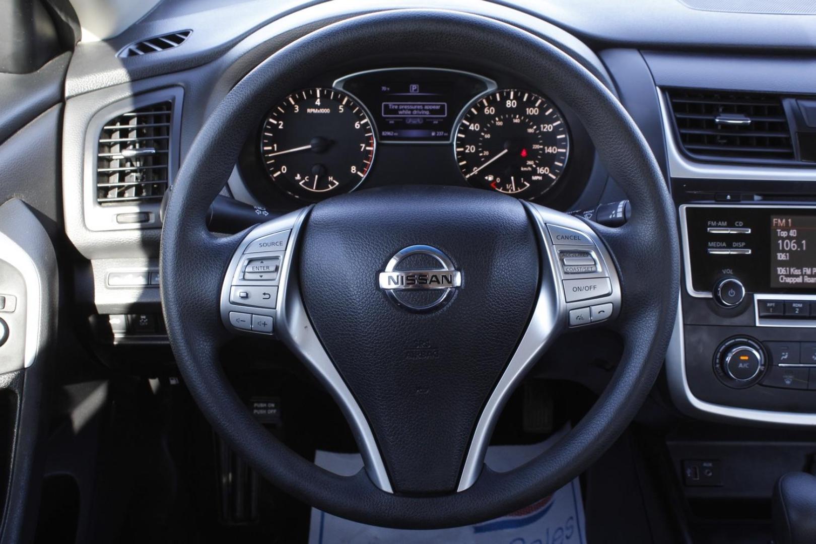 2017 gray Nissan Altima 2.5 S (1N4AL3AP1HC) with an 2.5L L4 DOHC 16V engine, Continuously Variable Transmission transmission, located at 2401 E Main St., Grand Prairie, TX, 75050, (972) 262-4440, 32.748981, -96.969643 - Photo#15