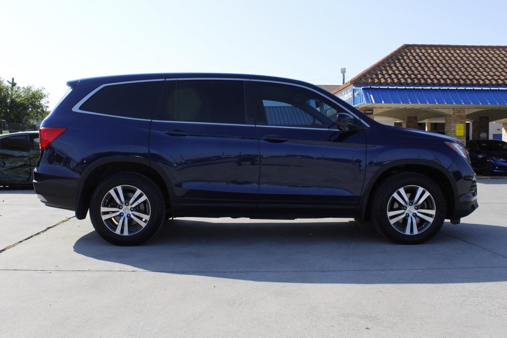 2017 Blue Honda Pilot EX w/Honda Sensing (5FNYF5H4XHB) with an 3.5L V6 SOHC 24V engine, 6-Speed Automatic transmission, located at 2401 E Main St., Grand Prairie, TX, 75050, (972) 262-4440, 32.748981, -96.969643 - Photo#10