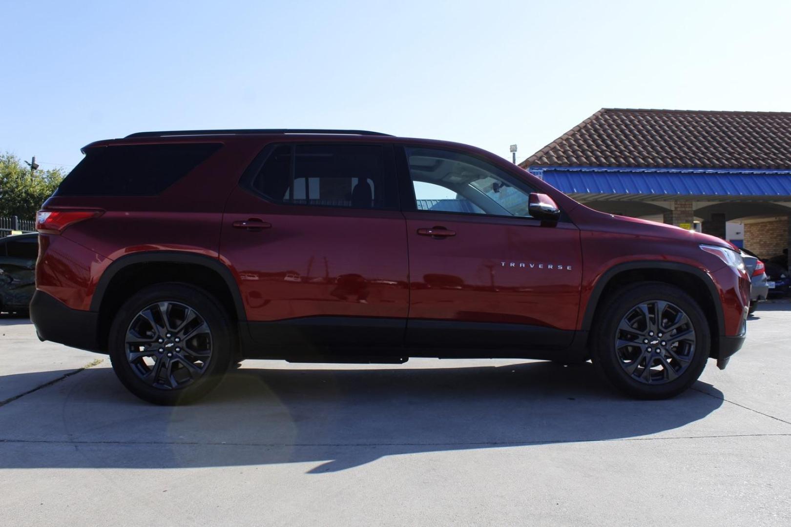 2019 red Chevrolet Traverse Premier AWD (1GNEVJKW4KJ) with an 3.6L V6 DOHC 24V engine, 9-Speed Automatic transmission, located at 2401 E Main St., Grand Prairie, TX, 75050, (972) 262-4440, 32.748981, -96.969643 - Photo#9