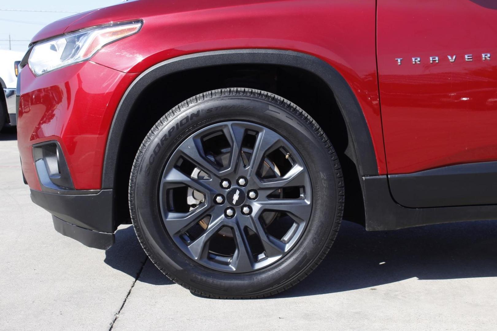 2019 red Chevrolet Traverse Premier AWD (1GNEVJKW4KJ) with an 3.6L V6 DOHC 24V engine, 9-Speed Automatic transmission, located at 2401 E Main St., Grand Prairie, TX, 75050, (972) 262-4440, 32.748981, -96.969643 - Photo#3