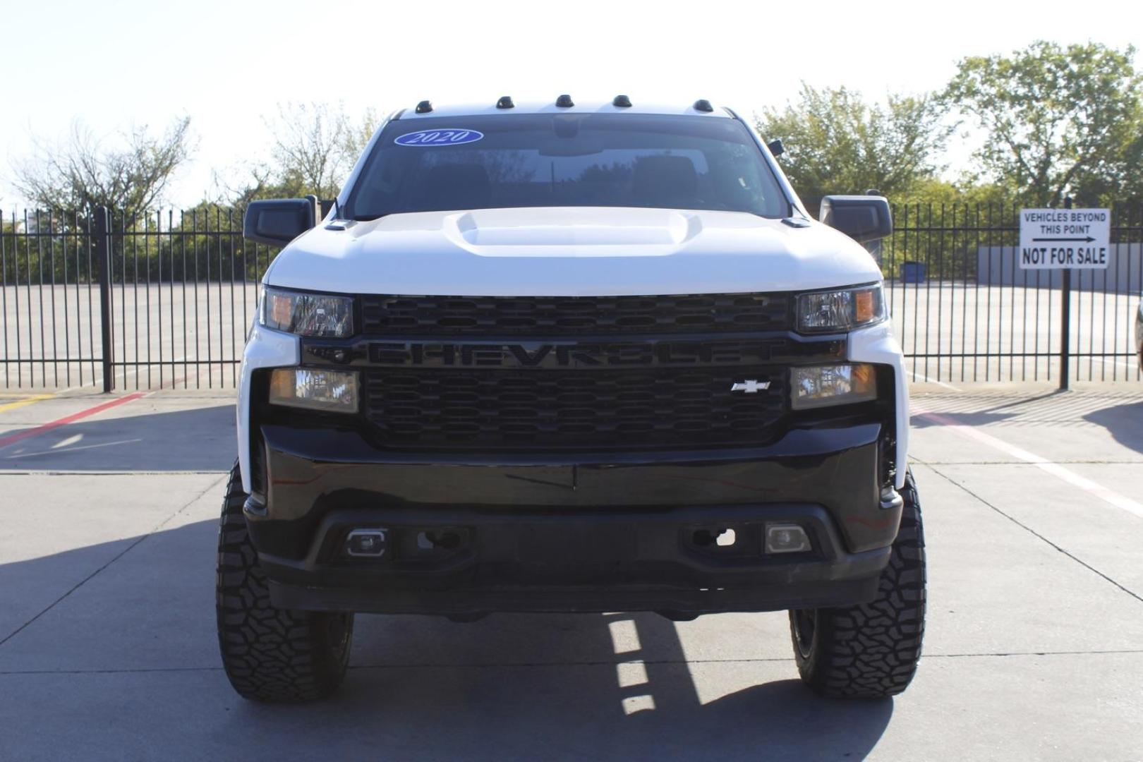 2020 White Chevrolet Silverado 1500 Work Truck 2WD (3GCNWAEF3LG) with an 5.3L V8 OHV 16V engine, 6-Speed Automatic transmission, located at 2401 E Main St., Grand Prairie, TX, 75050, (972) 262-4440, 32.748981, -96.969643 - Photo#0