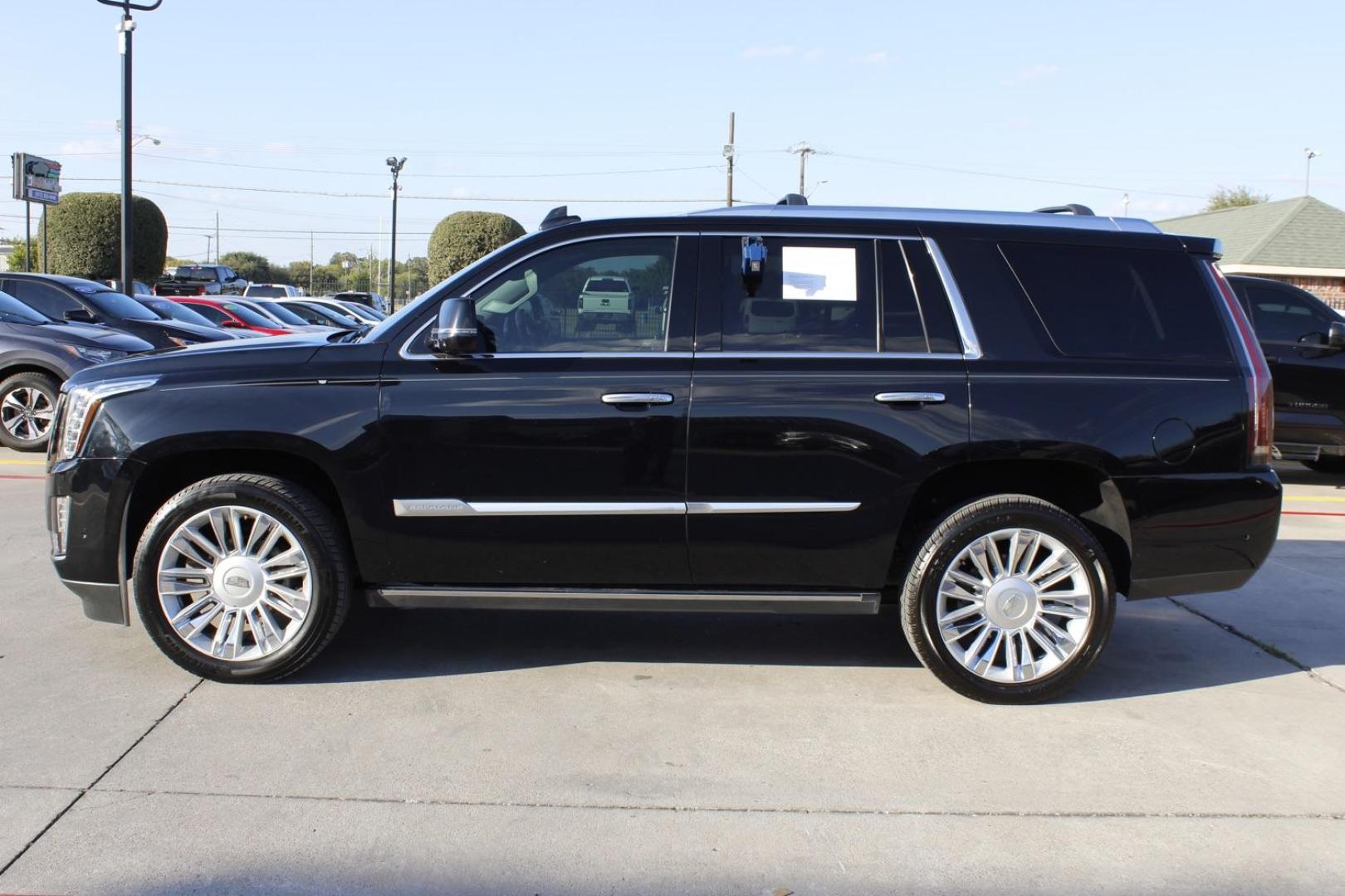 2017 BLACK Cadillac Escalade Premium 4WD (1GYS4CKJ9HR) with an 6.2L V8 OHV 16V FFV engine, 8-Speed Automatic transmission, located at 2401 E Main St., Grand Prairie, TX, 75050, (972) 262-4440, 32.748981, -96.969643 - Photo#2