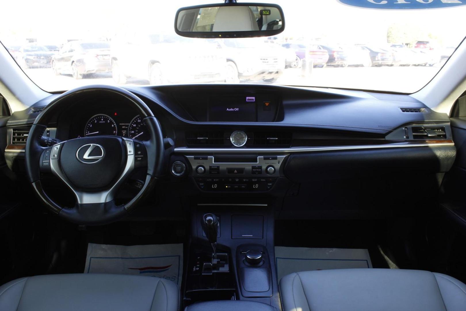 2013 black Lexus ES 350 Sedan (JTHBK1GG9D2) with an 3.5L V6 DOHC 24V engine, 6-Speed Automatic transmission, located at 2401 E Main St., Grand Prairie, TX, 75050, (972) 262-4440, 32.748981, -96.969643 - Photo#13