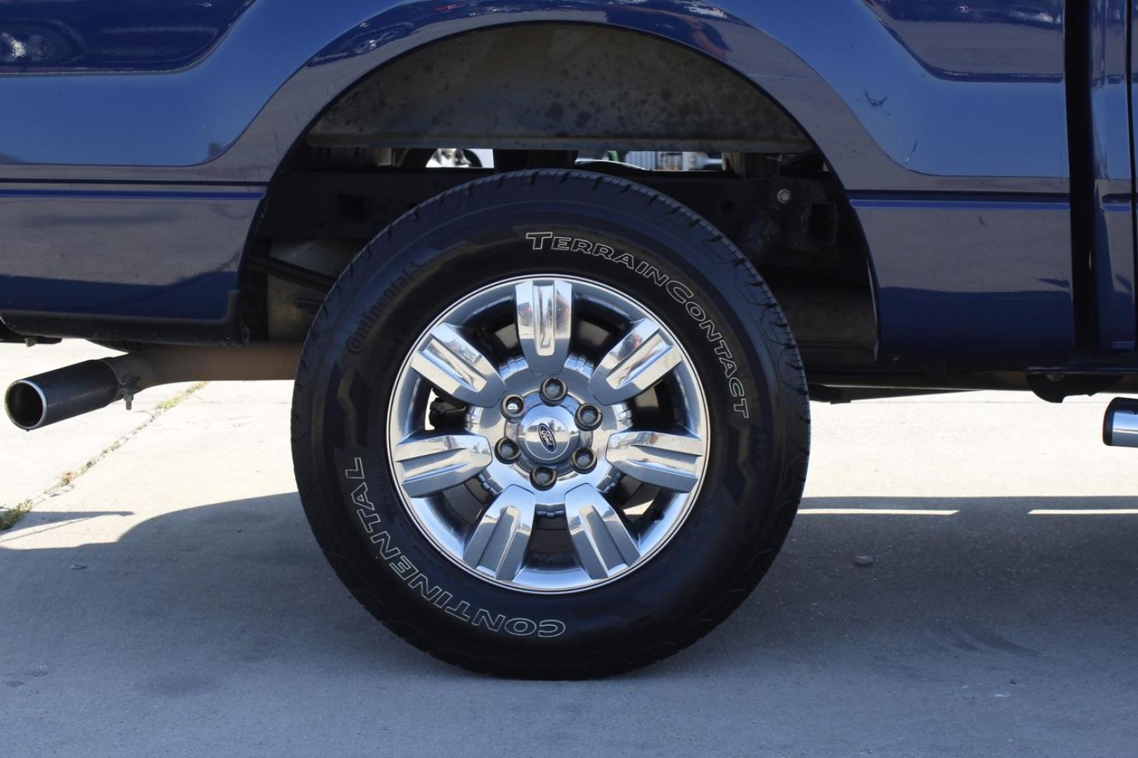 2010 blue Ford F-150 XLT SuperCrew 5.5-ft. Bed 4WD (1FTEW1E81AF) with an 4.6L V8 SOHC 24V engine, located at 2401 E Main St., Grand Prairie, TX, 75050, (972) 262-4440, 32.748981, -96.969643 - Photo#8