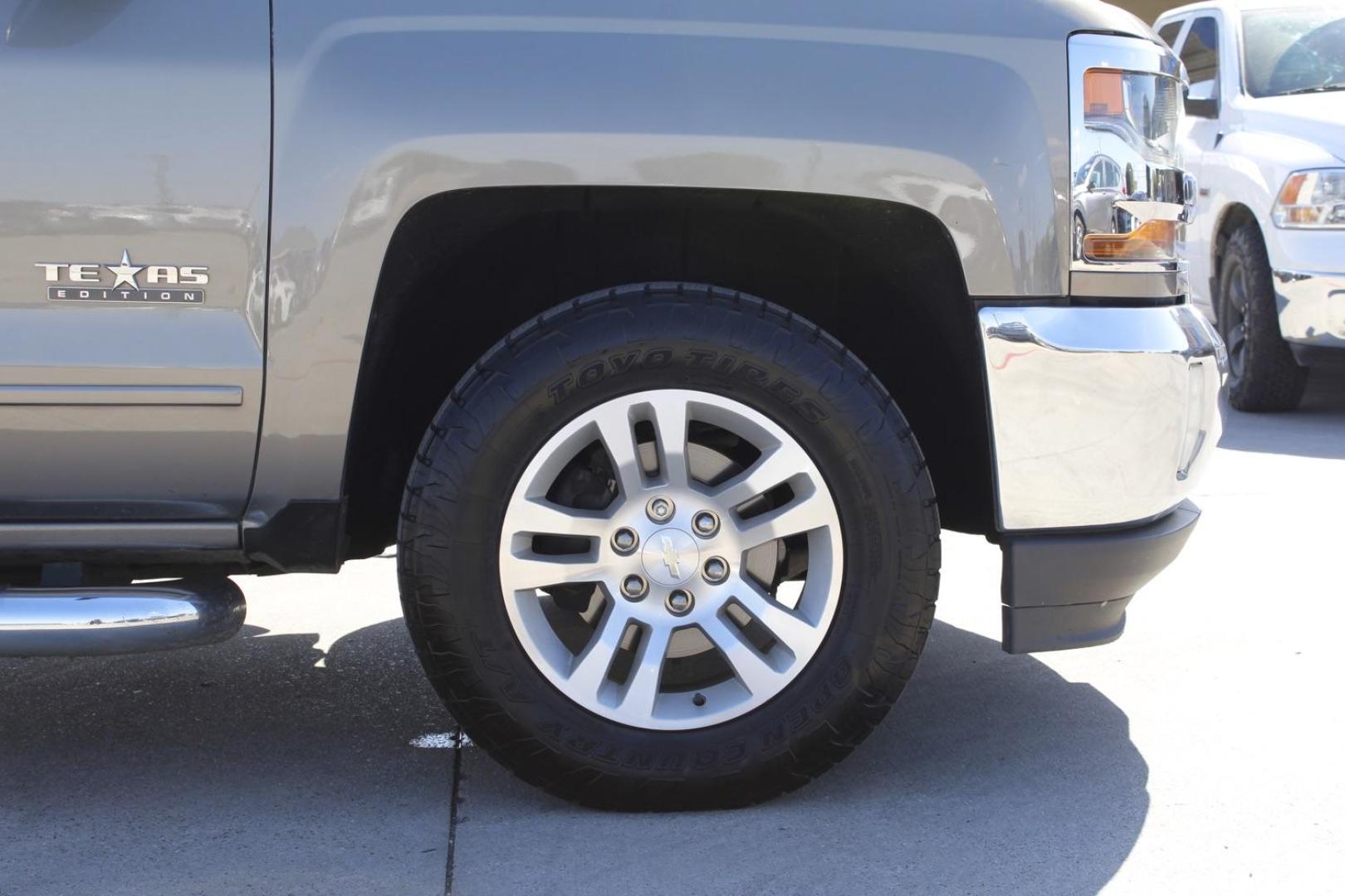 2017 Brown Chevrolet Silverado 1500 LT Double Cab 2WD (1GCRCREH6HZ) with an 4.3L V6 OHV 12V engine, 6-Speed Automatic transmission, located at 2401 E Main St., Grand Prairie, TX, 75050, (972) 262-4440, 32.748981, -96.969643 - Photo#8