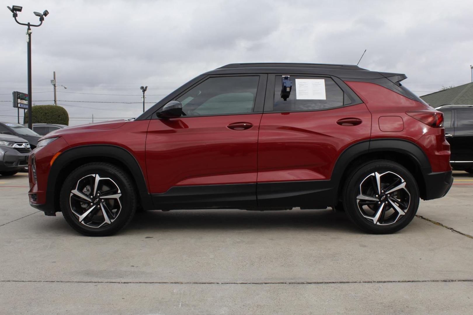 2021 red Chevrolet Trailblazer RS (KL79MTSL6MB) with an 1.3L L3 DOHC 12V engine, 9-Speed Automatic transmission, located at 2401 E Main St., Grand Prairie, TX, 75050, (972) 262-4440, 32.748981, -96.969643 - Photo#2