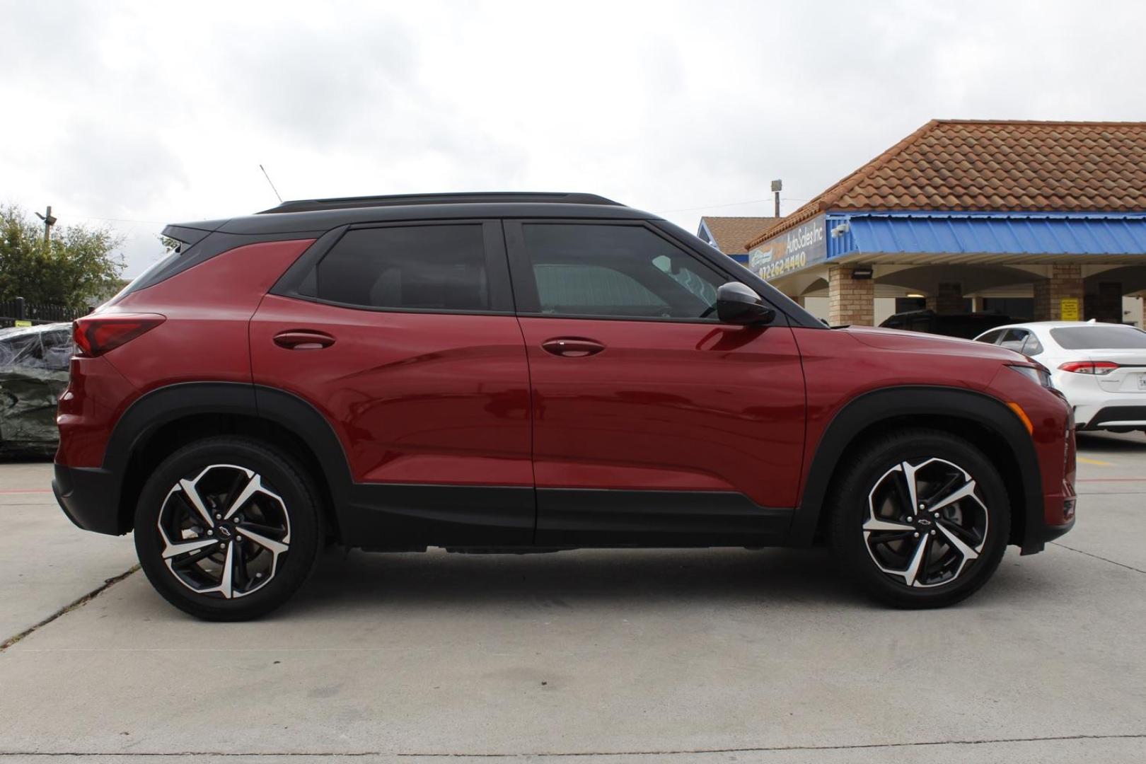 2021 red Chevrolet Trailblazer RS (KL79MTSL6MB) with an 1.3L L3 DOHC 12V engine, 9-Speed Automatic transmission, located at 2401 E Main St., Grand Prairie, TX, 75050, (972) 262-4440, 32.748981, -96.969643 - Photo#7