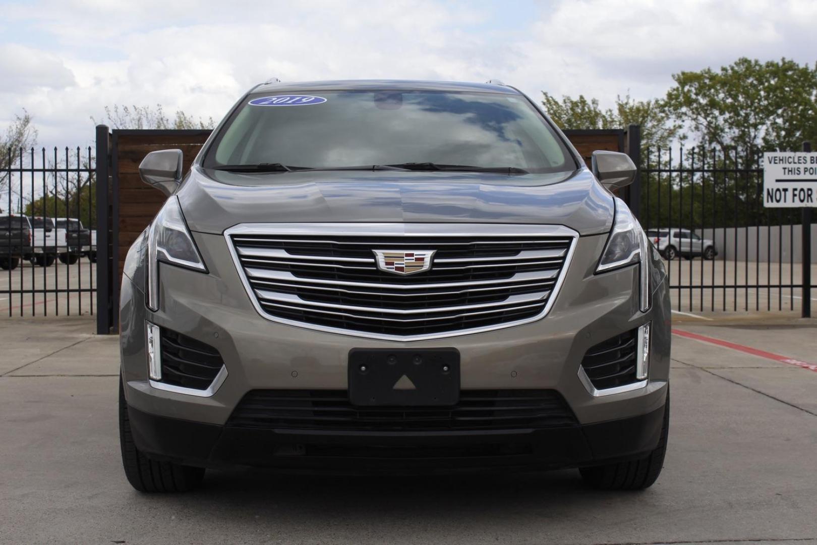 2019 BROWN Cadillac XT5 Premium Luxury (1GYKNERS8KZ) with an 3.6L V6 DOHC 24V engine, 8-Speed Automatic transmission, located at 2401 E Main St., Grand Prairie, TX, 75050, (972) 262-4440, 32.748981, -96.969643 - Photo#0