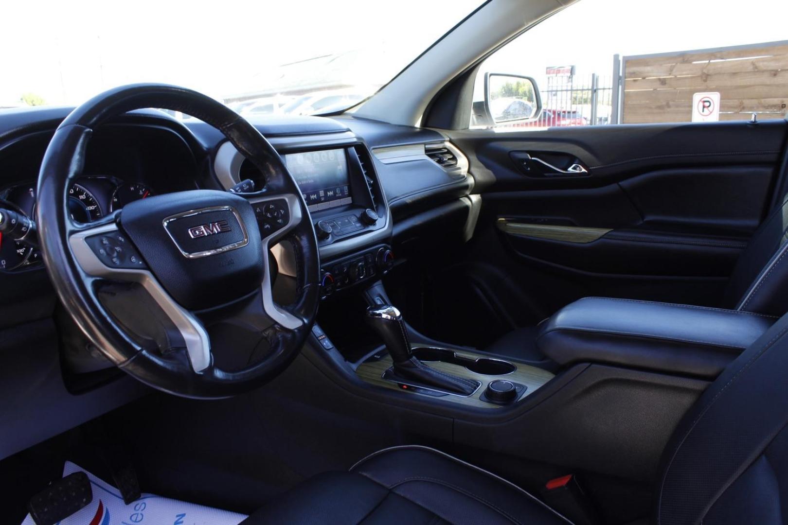 2019 WHITE GMC Acadia Denali (1GKKNPLS9KZ) with an 3.6L V6 DOHC 24V engine, 6-Speed Automatic transmission, located at 2401 E Main St., Grand Prairie, TX, 75050, (972) 262-4440, 32.748981, -96.969643 - Photo#11