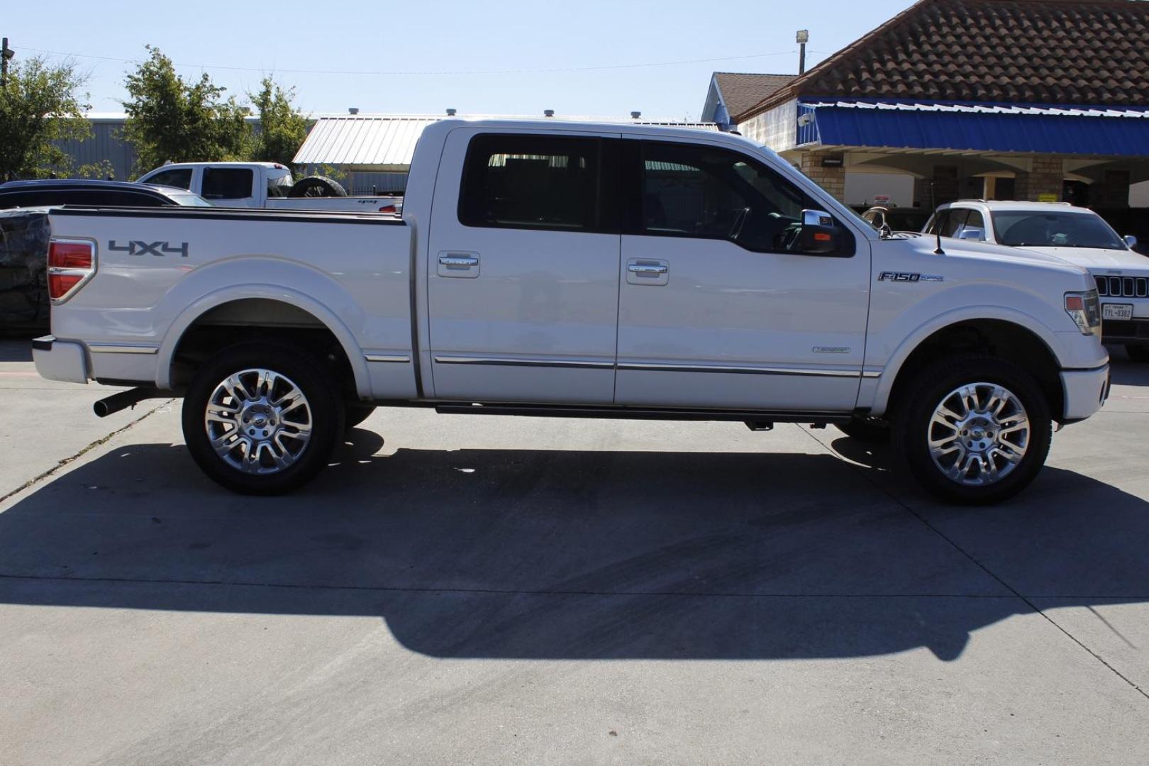 2014 White Ford F-150 Platinum SuperCrew 5.5-ft. Bed 4WD (1FTFW1ET3EF) with an 3.5L V6 TURBO engine, 6-Speed Automatic transmission, located at 2401 E Main St., Grand Prairie, TX, 75050, (972) 262-4440, 32.748981, -96.969643 - Photo#9