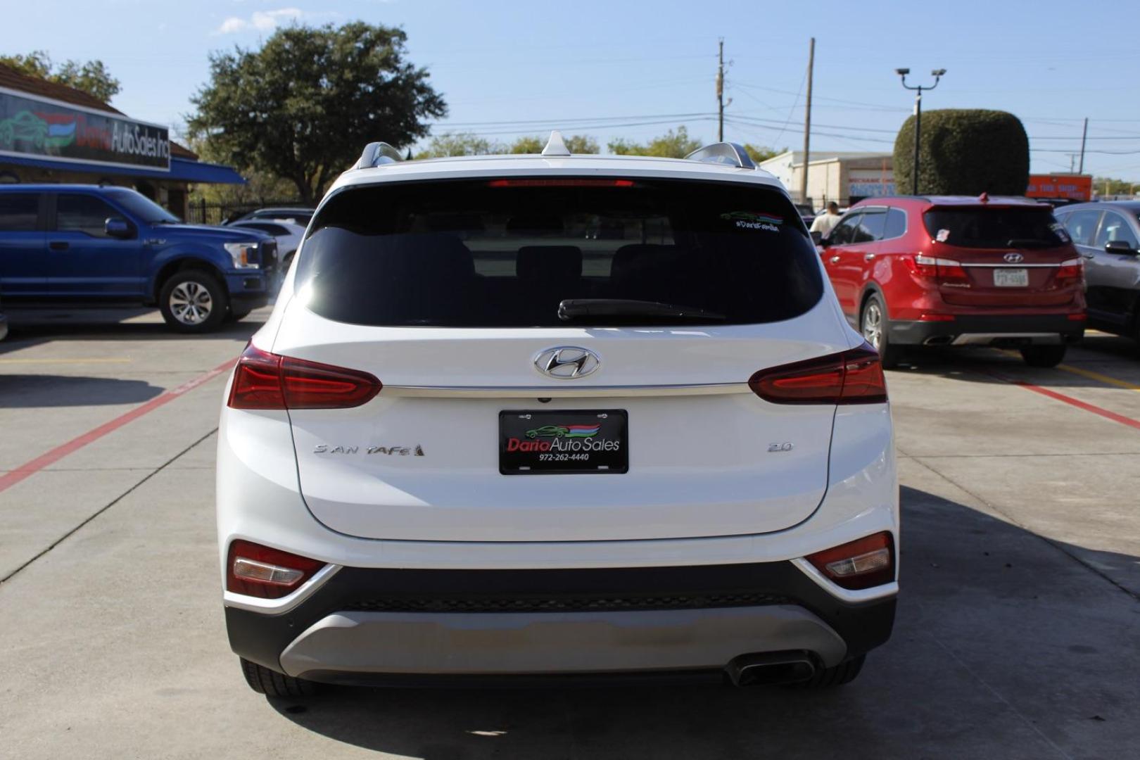 2019 white Hyundai Santa Fe Limited 2.0T (5NMS53AAXKH) with an 2.0L L4 DOHC 16V TURBO engine, 6-Speed Automatic transmission, located at 2401 E Main St., Grand Prairie, TX, 75050, (972) 262-4440, 32.748981, -96.969643 - Photo#5