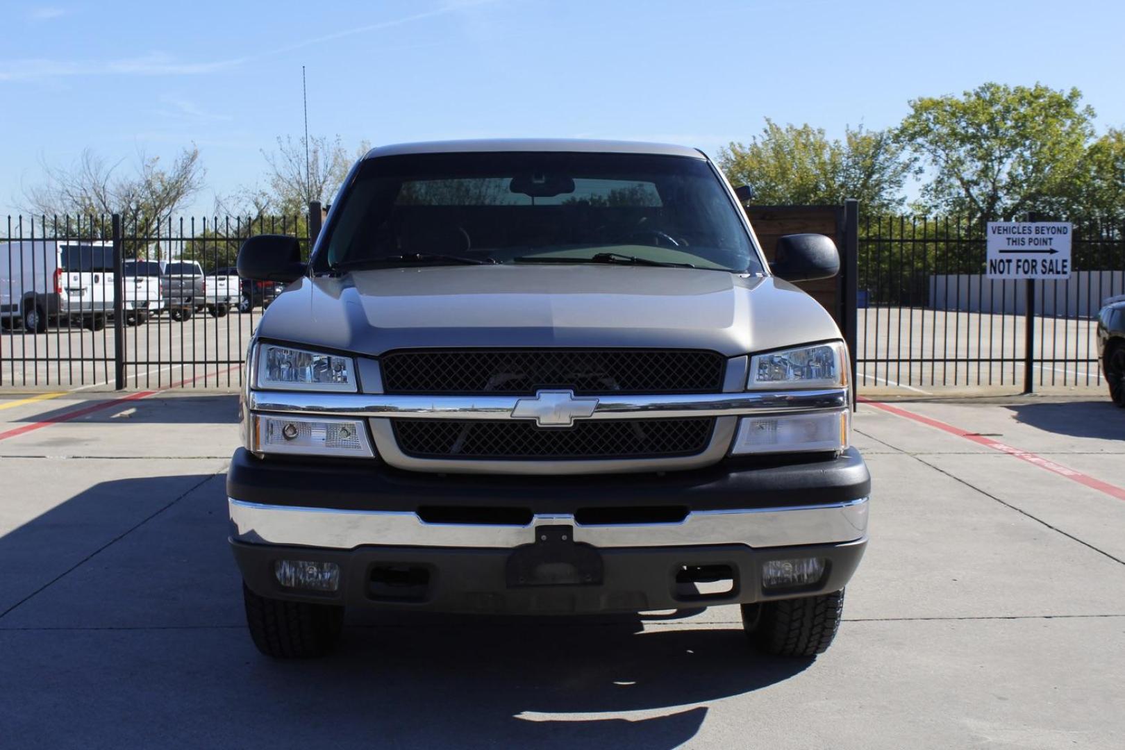 2003 GOLD Chevrolet Silverado 1500 Ext. Cab Short Bed 4WD (1GCEK19V03E) with an 4.8L V8 OHV 16V engine, 4-Speed Automatic transmission, located at 2401 E Main St., Grand Prairie, TX, 75050, (972) 262-4440, 32.748981, -96.969643 - Photo#0