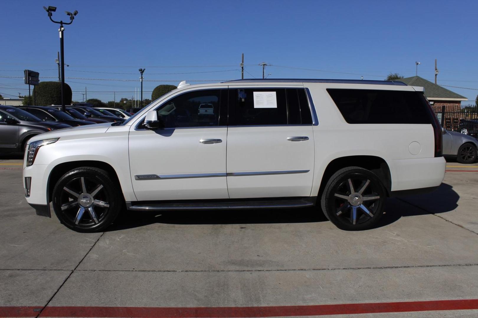 2016 White Cadillac Escalade ESV 2WD Luxury (1GYS3HKJXGR) with an 6.2L V8 OHV 16V FFV engine, 6-Speed Automatic transmission, located at 2401 E Main St., Grand Prairie, TX, 75050, (972) 262-4440, 32.748981, -96.969643 - Photo#2