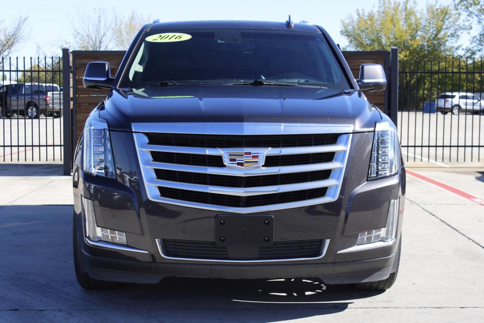 2016 gray Cadillac Escalade Premium 4WD (1GYS4CKJXGR) with an 6.2L V8 OHV 16V FFV engine, 6-Speed Automatic transmission, located at 2401 E Main St., Grand Prairie, TX, 75050, (972) 262-4440, 32.748981, -96.969643 - Photo#0