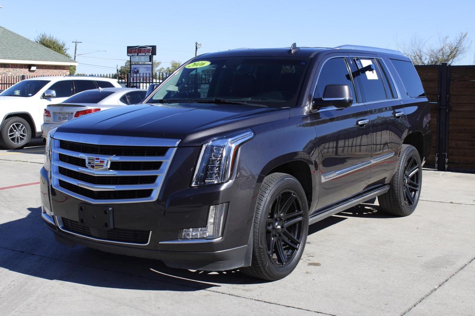 2016 gray Cadillac Escalade Premium 4WD (1GYS4CKJXGR) with an 6.2L V8 OHV 16V FFV engine, 6-Speed Automatic transmission, located at 2401 E Main St., Grand Prairie, TX, 75050, (972) 262-4440, 32.748981, -96.969643 - Photo#1