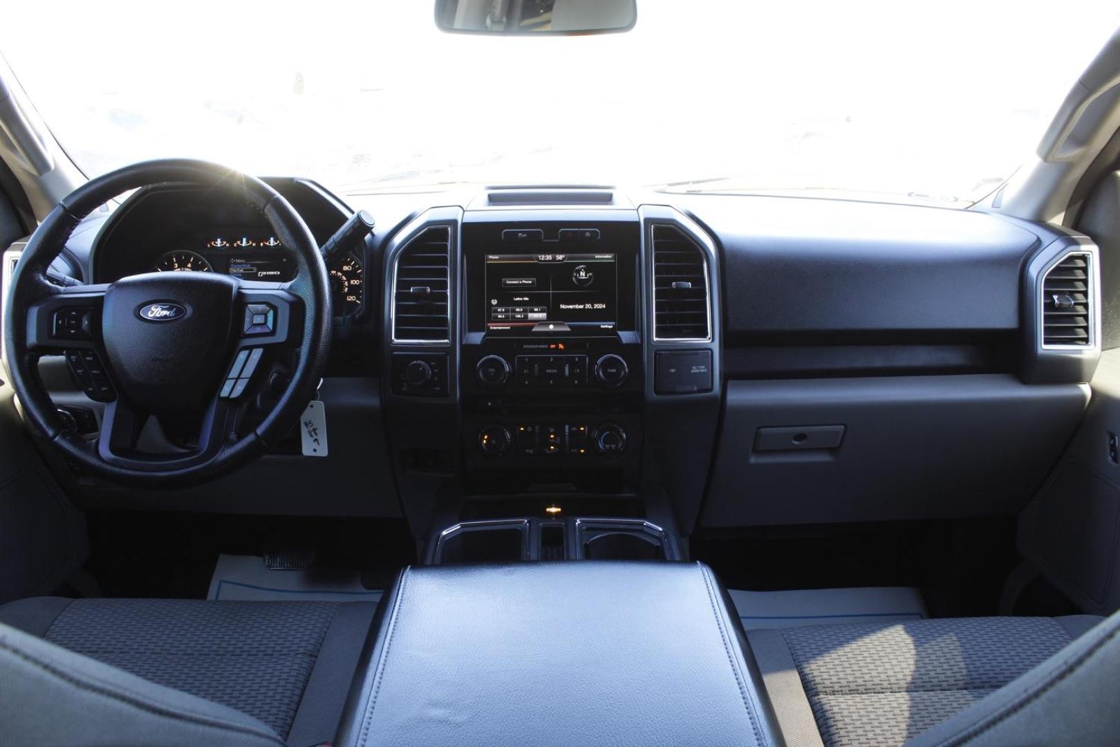 2015 red Ford F-150 XLT SuperCrew 6.5-ft. Bed 4WD (1FTEW1EP5FK) with an 2.7L V6 DOHC 24V engine, 6-Speed Automatic transmission, located at 2401 E Main St., Grand Prairie, TX, 75050, (972) 262-4440, 32.748981, -96.969643 - Photo#9