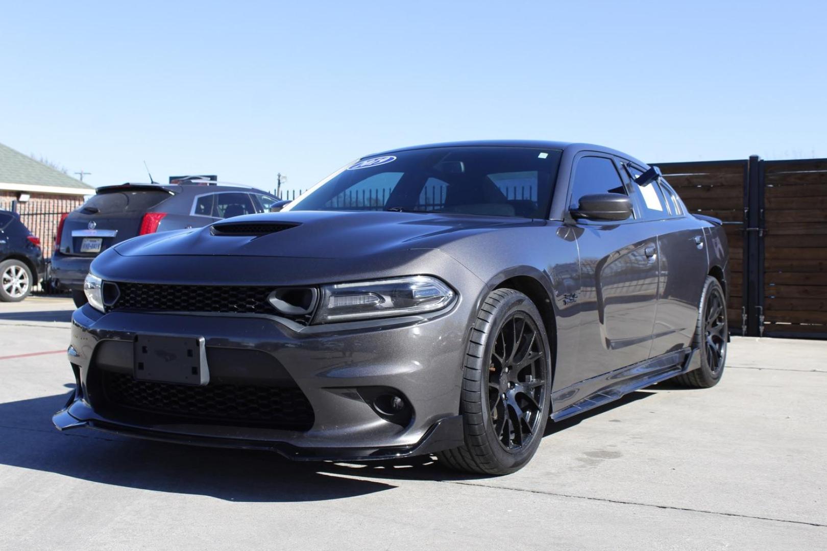 2019 GRAY Dodge Charger R/T (2C3CDXCT1KH) with an 5.7L V8 OHV 16V engine, 8-Speed Automatic transmission, located at 2401 E Main St., Grand Prairie, TX, 75050, (972) 262-4440, 32.748981, -96.969643 - Photo#1