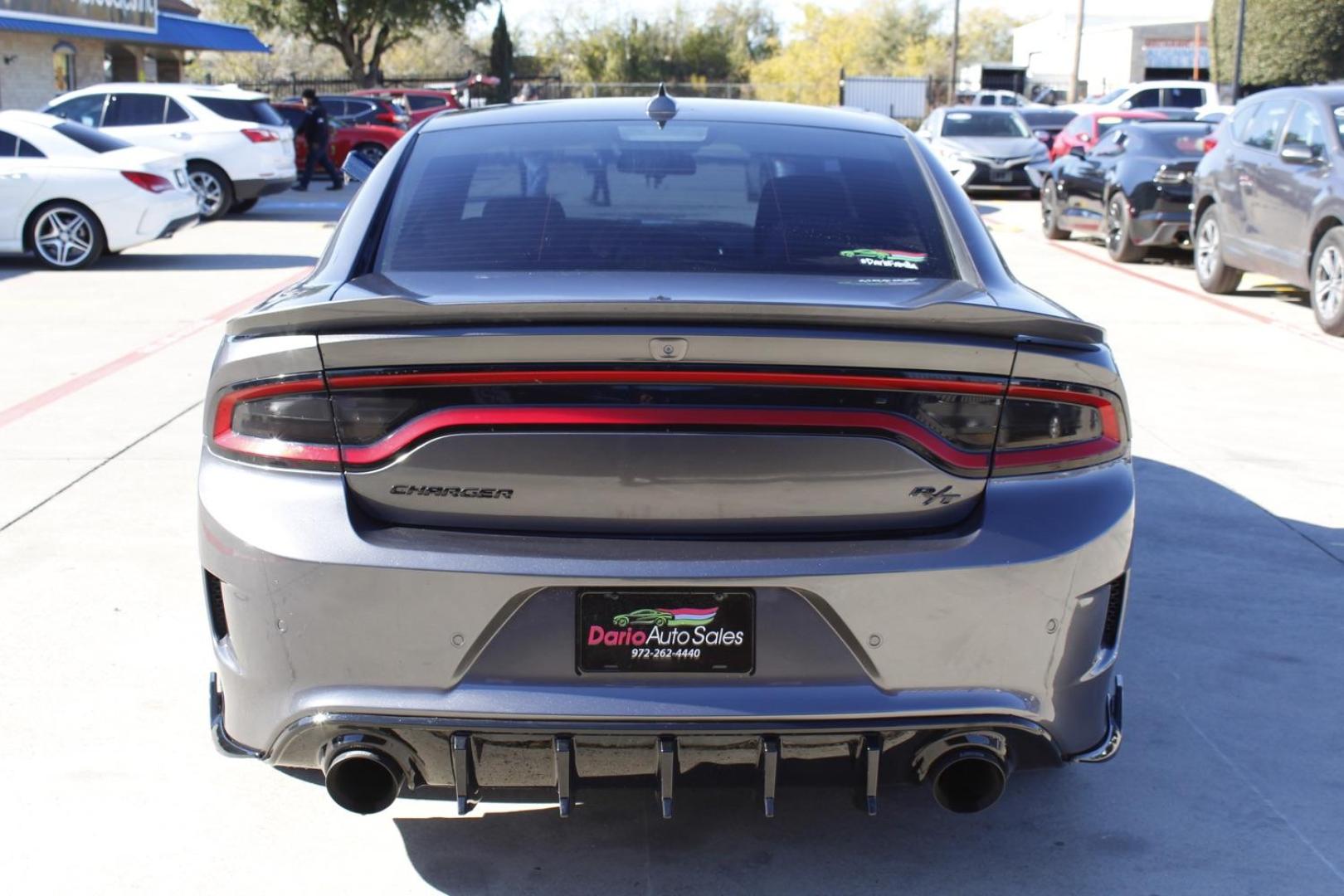 2019 GRAY Dodge Charger R/T (2C3CDXCT1KH) with an 5.7L V8 OHV 16V engine, 8-Speed Automatic transmission, located at 2401 E Main St., Grand Prairie, TX, 75050, (972) 262-4440, 32.748981, -96.969643 - Photo#5