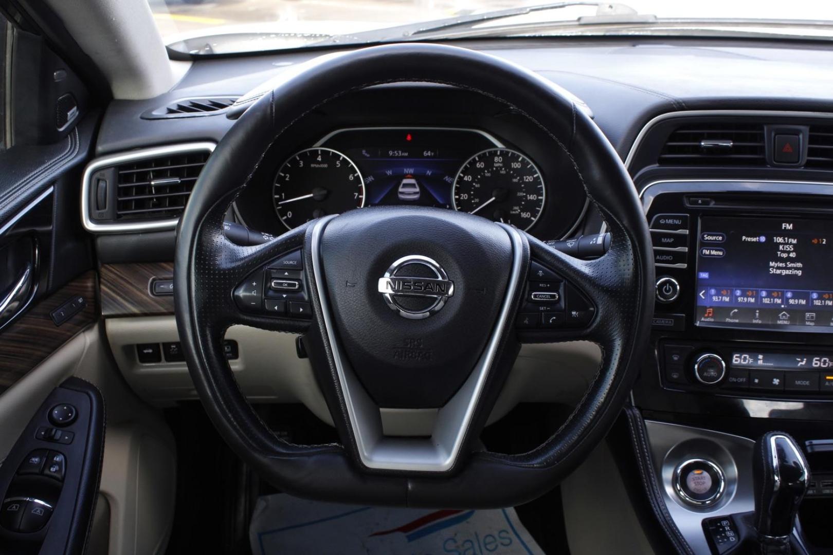 2017 white Nissan Maxima Platinum (1N4AA6AP2HC) with an 3.5L V6 DOHC 24V engine, Continuously Variable Transmission transmission, located at 2401 E Main St., Grand Prairie, TX, 75050, (972) 262-4440, 32.748981, -96.969643 - Photo#19