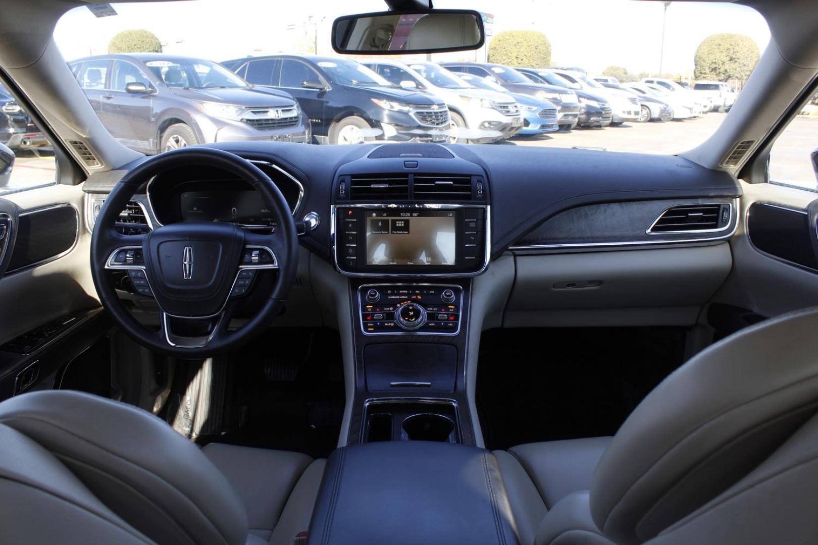 2017 black Lincoln Continental Premier (1LN6L9PK6H5) with an 3.7L V6 DOHC 24V engine, 6-Speed Automatic transmission, located at 2401 E Main St., Grand Prairie, TX, 75050, (972) 262-4440, 32.748981, -96.969643 - Photo#13