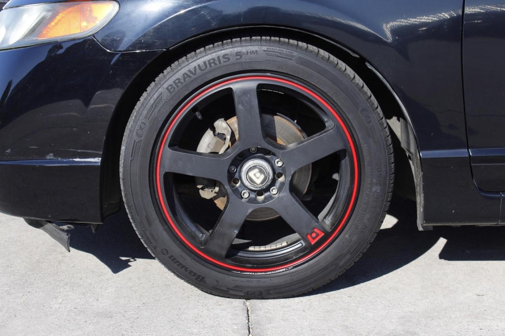 2008 black Honda Civic LX Sedan AT (1HGFA16508L) with an 1.8L L4 SOHC 16V engine, 5-Speed Automatic transmission, located at 2401 E Main St., Grand Prairie, TX, 75050, (972) 262-4440, 32.748981, -96.969643 - Photo#3