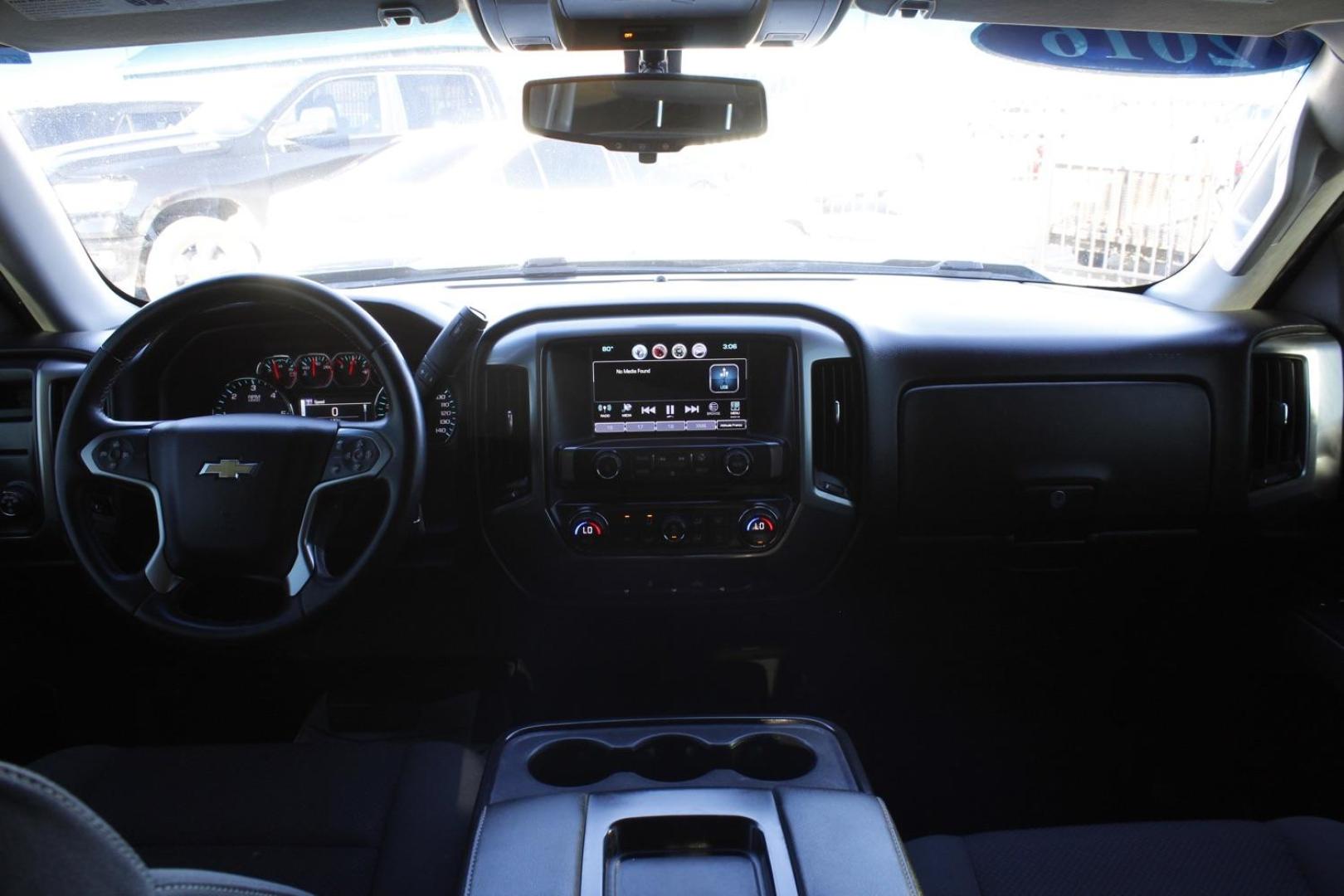 2016 GRAY Chevrolet Silverado 1500 LT Crew Cab 2WD (3GCPCREC5GG) with an 5.3L V8 OHV 16V engine, 6-Speed Automatic transmission, located at 2401 E Main St., Grand Prairie, TX, 75050, (972) 262-4440, 32.748981, -96.969643 - Photo#15