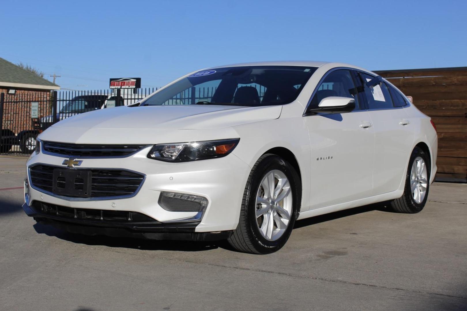 2016 WHITE Chevrolet Malibu 1LT (1G1ZE5ST7GF) with an 1.5L L4 DOHC 16V engine, 6-Speed Automatic transmission, located at 2401 E Main St., Grand Prairie, TX, 75050, (972) 262-4440, 32.748981, -96.969643 - Photo#1