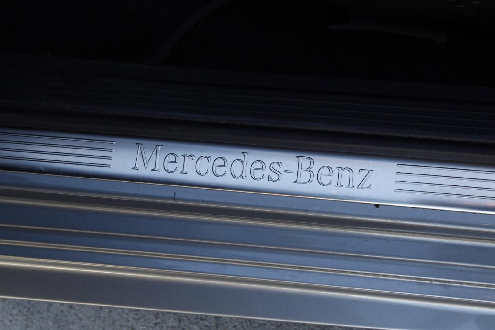 2013 SILVER Mercedes-Benz E-Class E350 Sedan (WDDHF5KBXDA) with an 3.5L V6 DOHC 24V engine, 7-Speed Automatic transmission, located at 2401 E Main St., Grand Prairie, TX, 75050, (972) 262-4440, 32.748981, -96.969643 - Photo#11