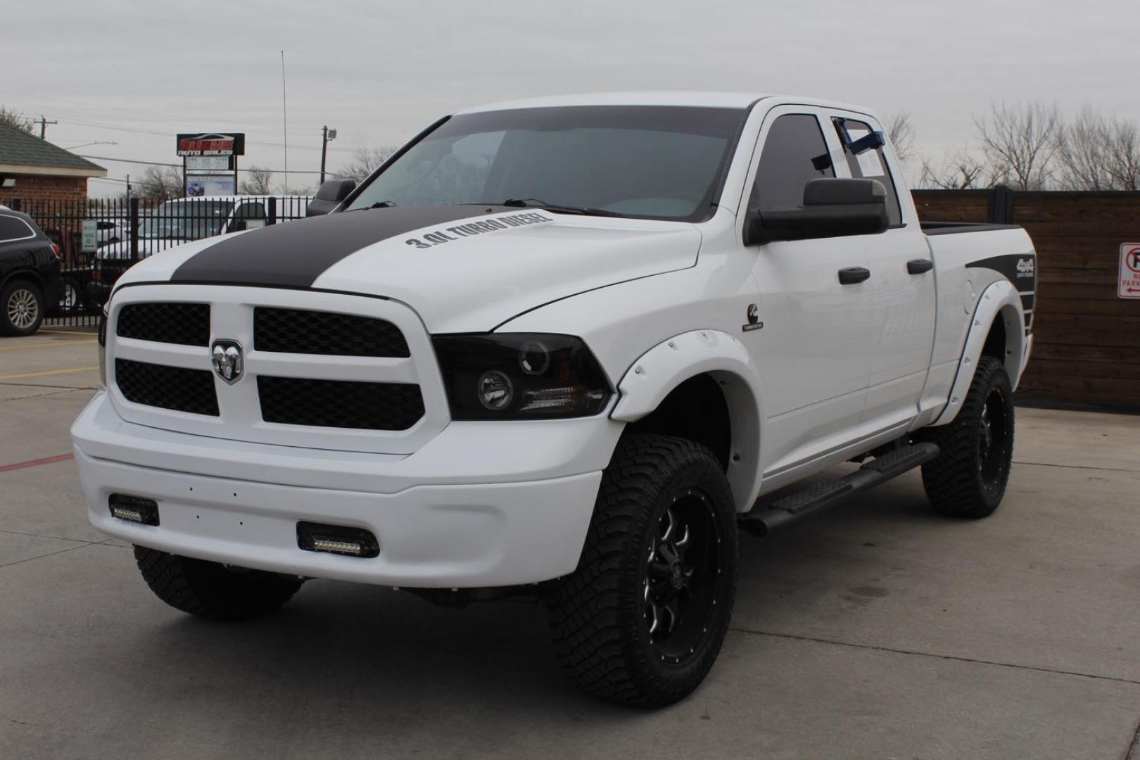 2014 WHITE RAM 1500 Tradesman Quad Cab 4WD (1C6RR7FM7ES) with an 3.0L V6 DIESEL engine, 8-Speed Automatic transmission, located at 2401 E Main St., Grand Prairie, TX, 75050, (972) 262-4440, 32.748981, -96.969643 - Photo#1