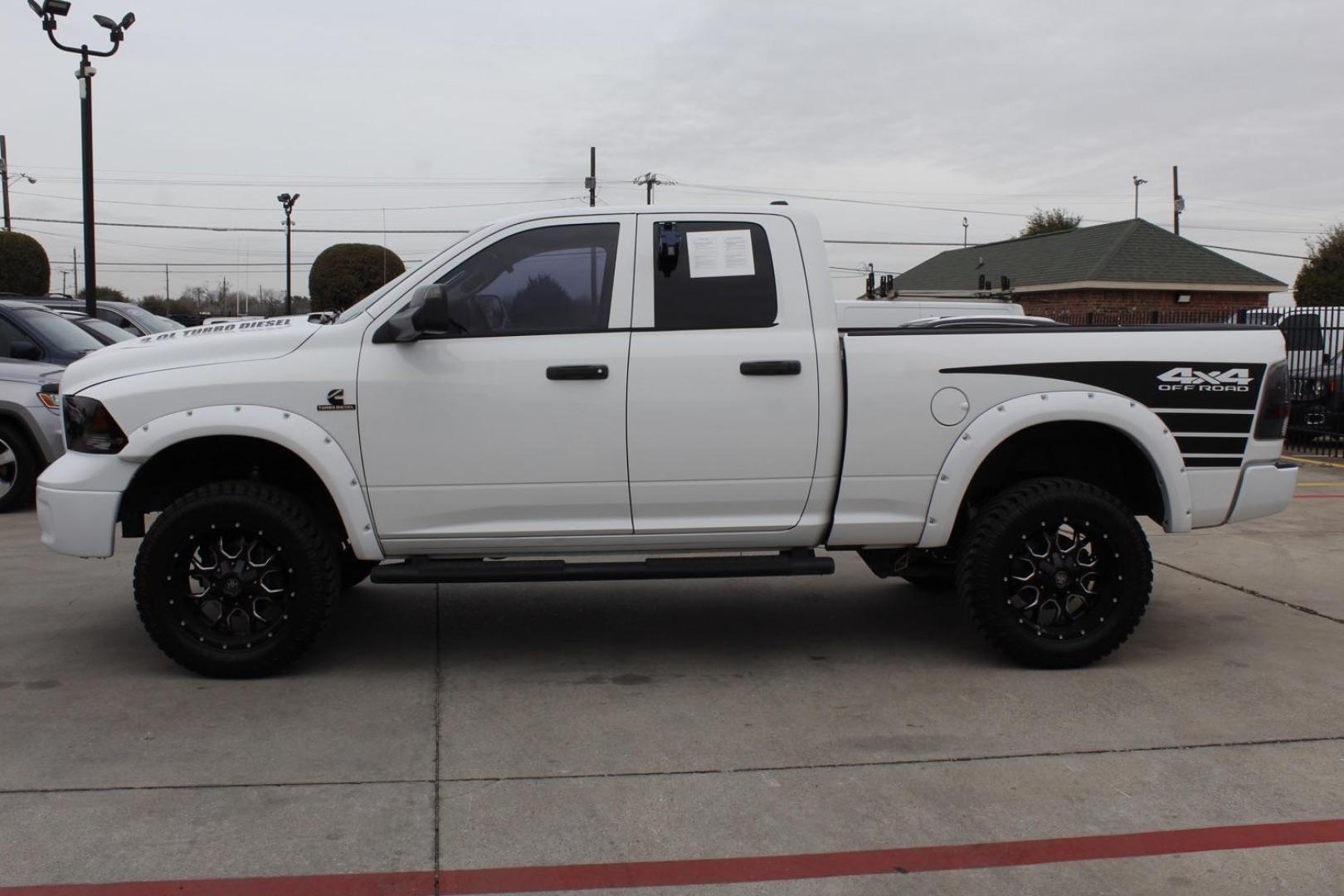 2014 WHITE RAM 1500 Tradesman Quad Cab 4WD (1C6RR7FM7ES) with an 3.0L V6 DIESEL engine, 8-Speed Automatic transmission, located at 2401 E Main St., Grand Prairie, TX, 75050, (972) 262-4440, 32.748981, -96.969643 - Photo#2