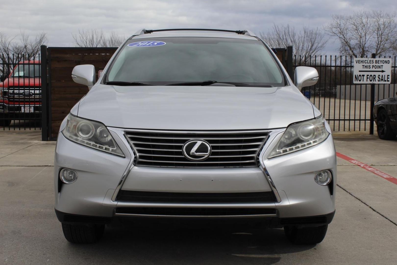 2015 Silver Lexus RX 350 FWD (2T2ZK1BAXFC) with an 3.5L V6 DOHC 24V engine, 6-Speed Automatic transmission, located at 2401 E Main St., Grand Prairie, TX, 75050, (972) 262-4440, 32.748981, -96.969643 - Photo#0