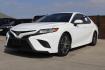 2018 White Toyota Camry SE (4T1B11HK4JU) with an 2.5L L4 DOHC 16V engine, 8-Speed Automatic transmission, located at 2401 E Main St., Grand Prairie, TX, 75050, (972) 262-4440, 32.748981, -96.969643 - Photo#1