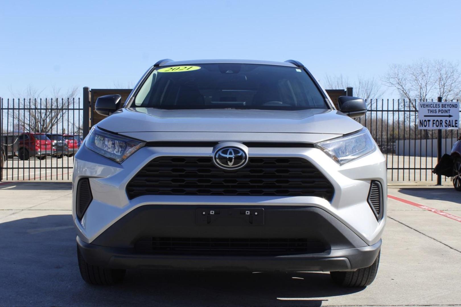 2021 Silver Toyota RAV4 LE (2T3H1RFV5MC) with an 2.5L L4 DOHC 16V engine, 8-Speed Automatic transmission, located at 2401 E Main St., Grand Prairie, TX, 75050, (972) 262-4440, 32.748981, -96.969643 - Photo#0