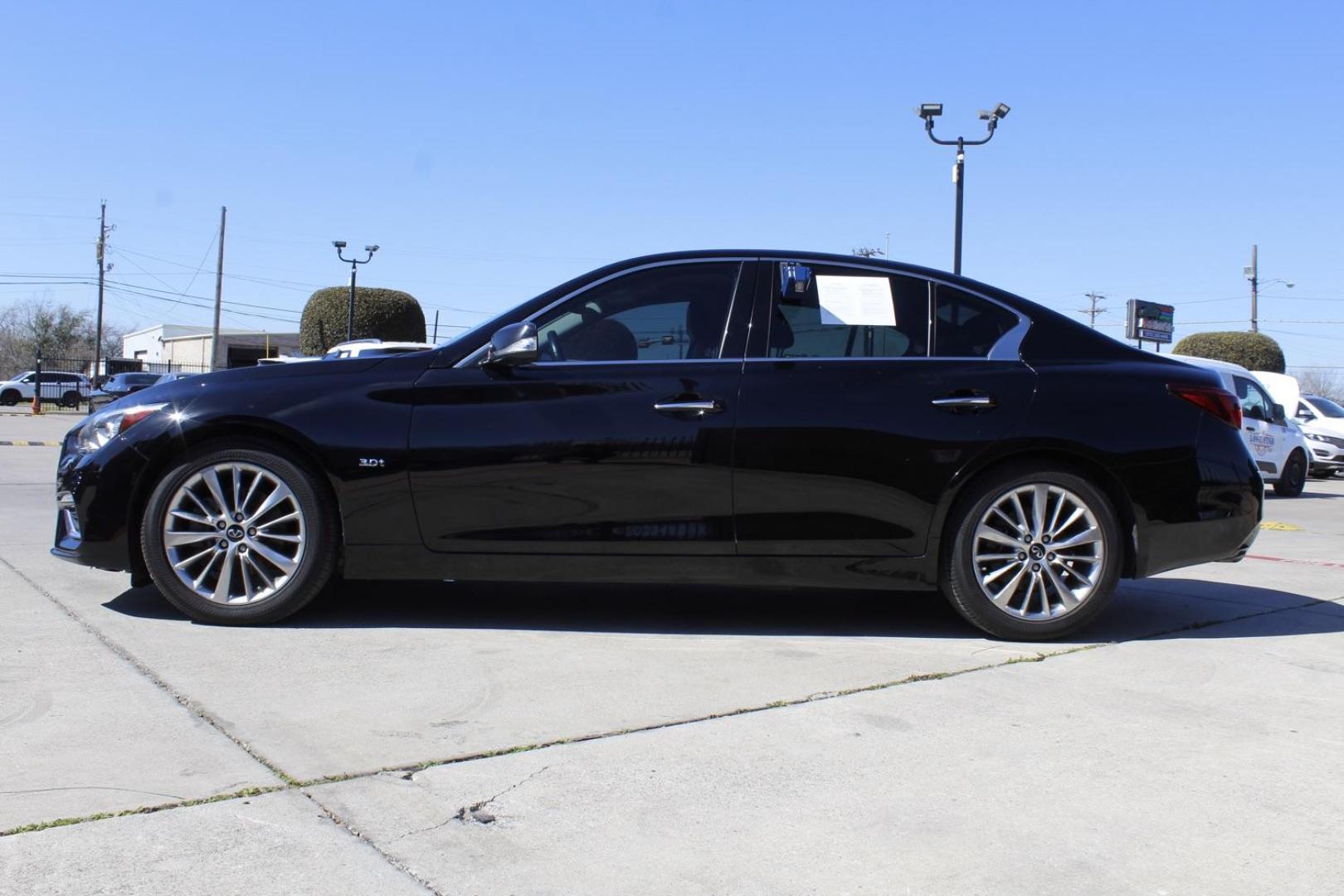 2020 Black Infiniti Q50 LUXE (JN1EV7AP2LM) , located at 2401 E Main St., Grand Prairie, TX, 75050, (972) 262-4440, 32.748981, -96.969643 - Photo#2