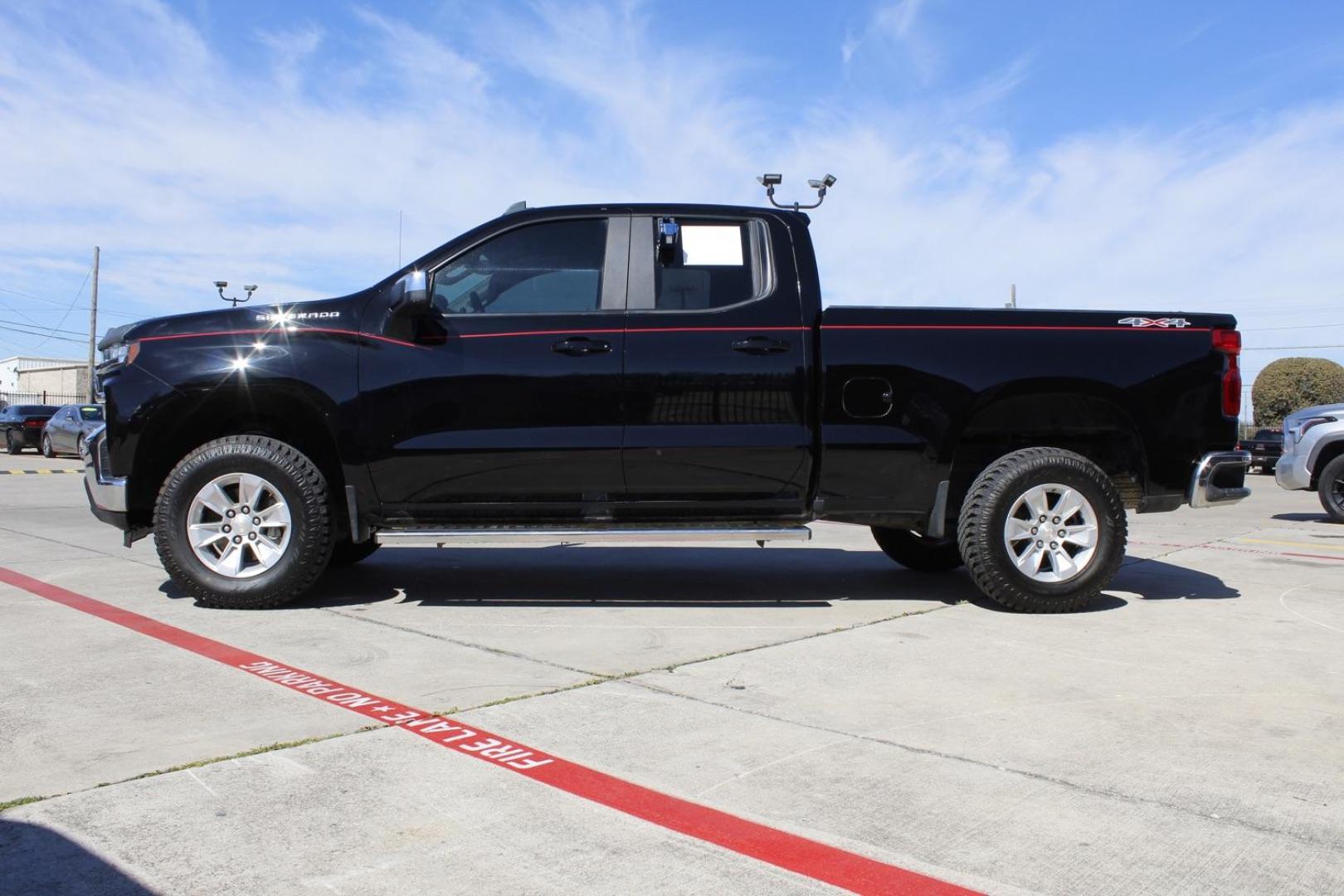 2020 Black Chevrolet Silverado LT (1GCRYDED8LZ) with an 5.3L engine, located at 2401 E Main St., Grand Prairie, TX, 75050, (972) 262-4440, 32.748981, -96.969643 - Photo#2