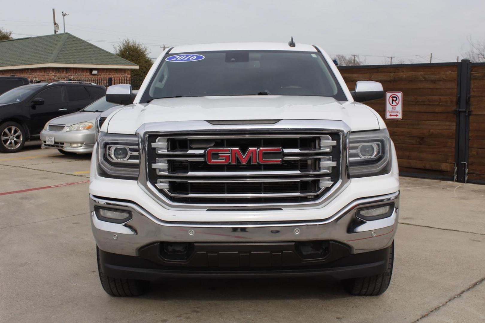 2016 White GMC Sierra SLT (3GTP1NEC1GG) , located at 2401 E Main St., Grand Prairie, TX, 75050, (972) 262-4440, 32.748981, -96.969643 - Photo#0