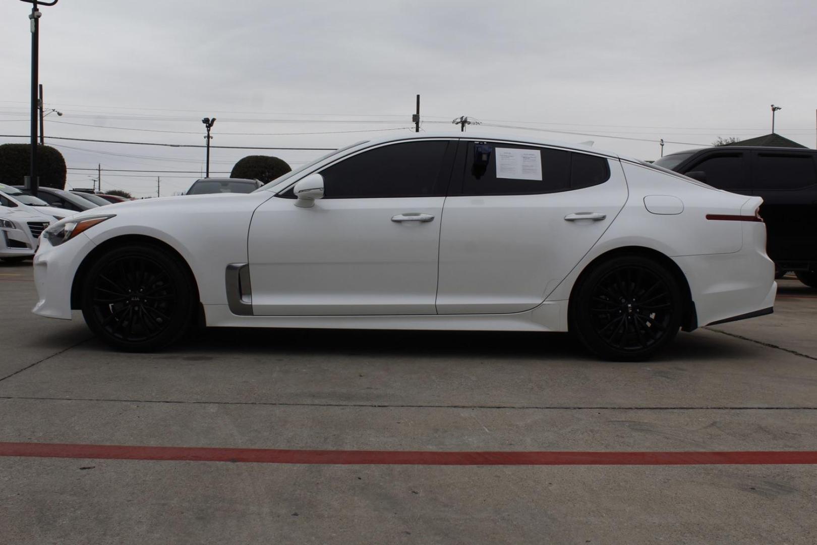 2019 White Kia Stinger RWD (KNAE15LA4K6) , located at 2401 E Main St., Grand Prairie, TX, 75050, (972) 262-4440, 32.748981, -96.969643 - Photo#2