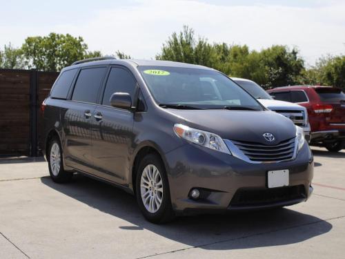 2017 Toyota Sienna Limited Premium 7-Passenger