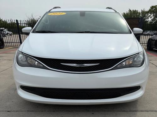 2021 Chrysler Voyager LXI